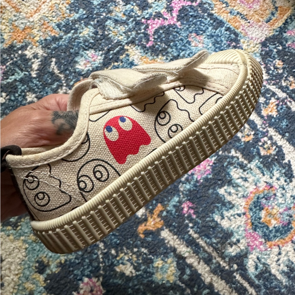 Kids canvas PAC Man Ghost Velcro sneakers size 10 - Picture 8 of 11